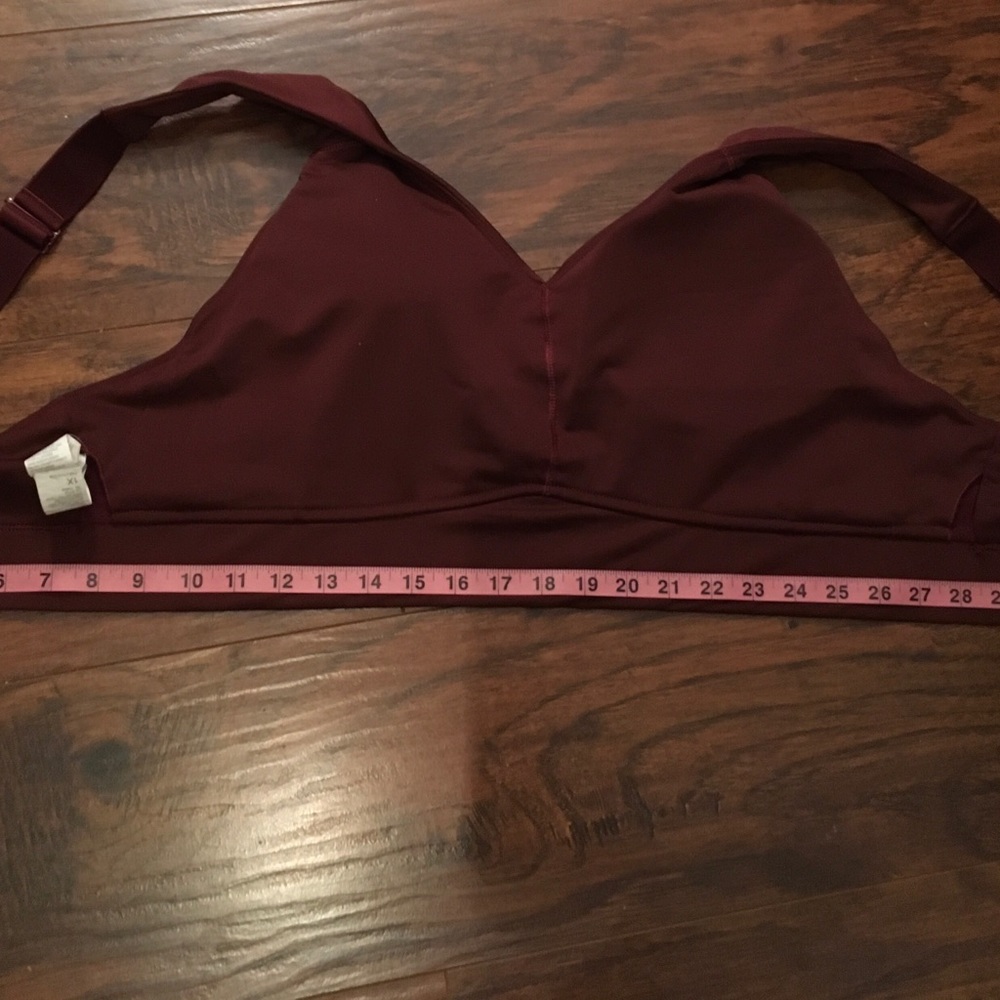 Fabletics Sports Bra - Picture 5 of 5